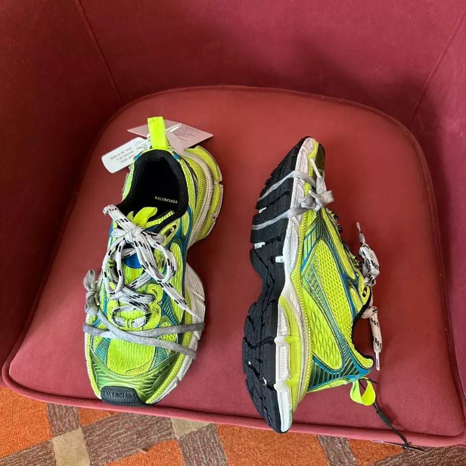 BALENCIAGA MEN’S 3XL SNEAKER – BLA112