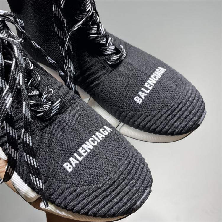 BALENCIAGA MEN’S SPEED 2.0 LACE-UP RECYCLED KNIT SNEAKER IN BLACK/WHITE – BLA033