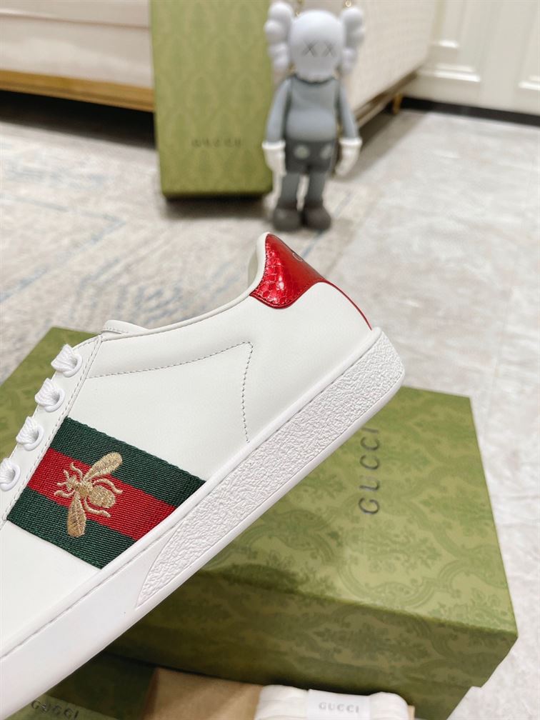 GUCCI ACE SNEAKER WHITE LEATHER WITH BEE – GCC087