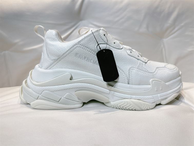BALENCIAGA TRIPLE S LAMBSKIN SNEAKERS – BLA080