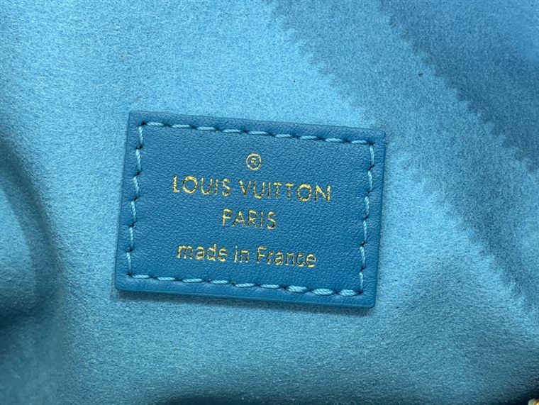 LOUIS VUITTON SIDE TRUNK Blue – LW089