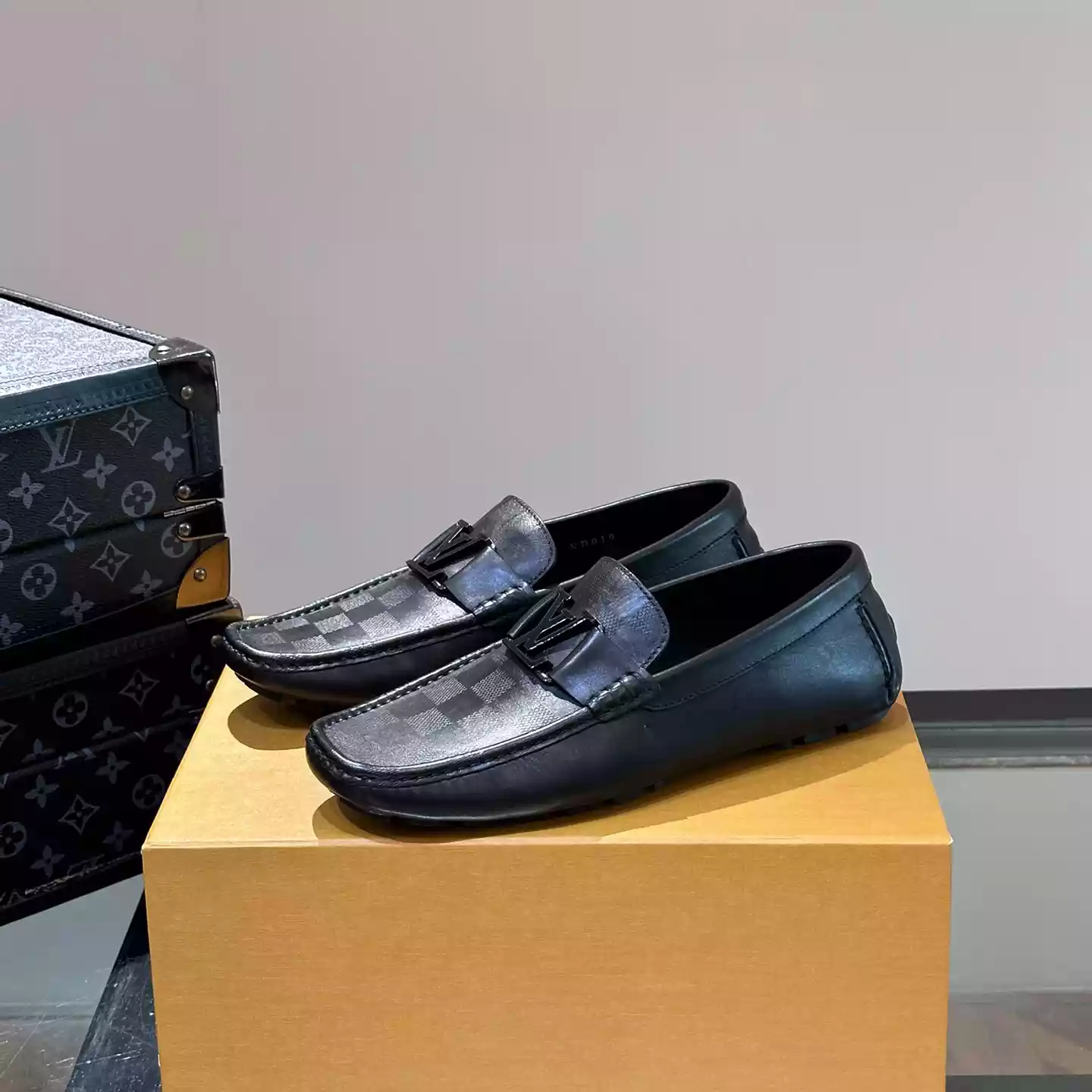 MONTE CARLO MOCASSIN BLACK DAMIER CANVAS – VL043