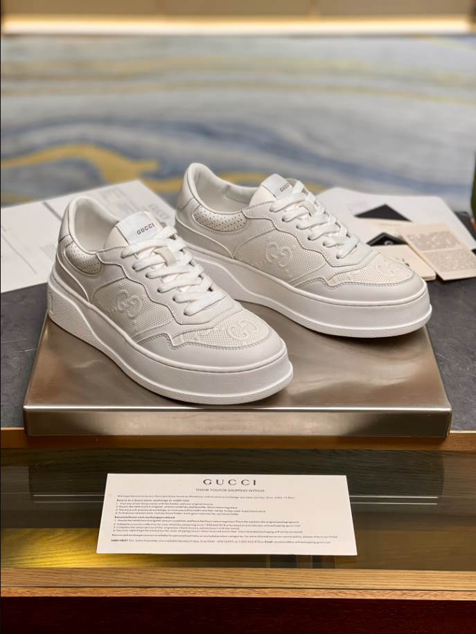 Gucci Embossed White Leather Sneakers – GCC197
