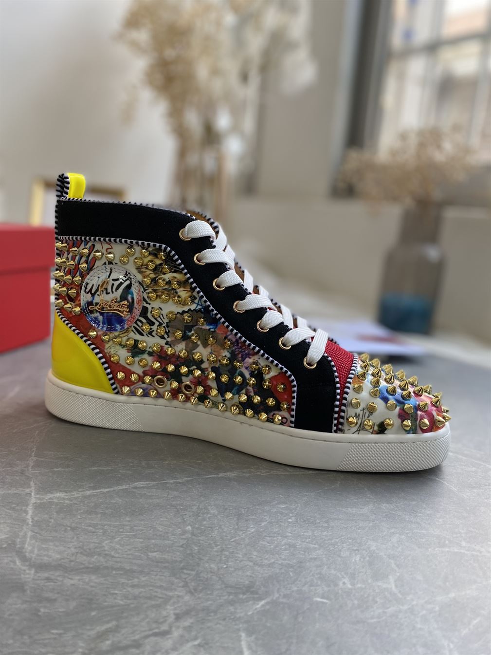 CHRISTIAN LOUBOUTIN HIGH TOP SNEAKER – CLS014