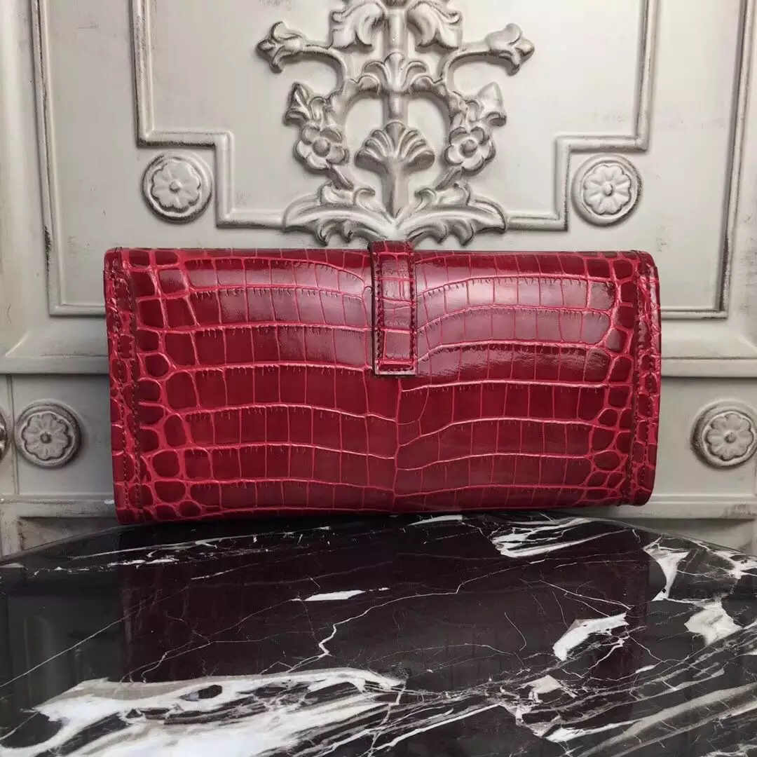 Hermes Jige Elan 29 Clutch In Dark Red Crocodile Leather – HW107