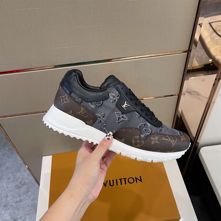 LOUIS VUITTON RUN AWAY SNEAKERS – LVS009