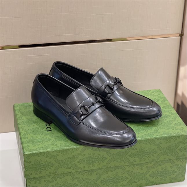 GUCCI HORSEBIT LEATHER LOAFER – GL050