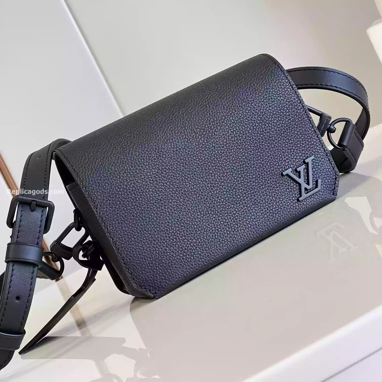 Fastline Wearable Wallet Cowhide Leather in Black M82085 – LW245