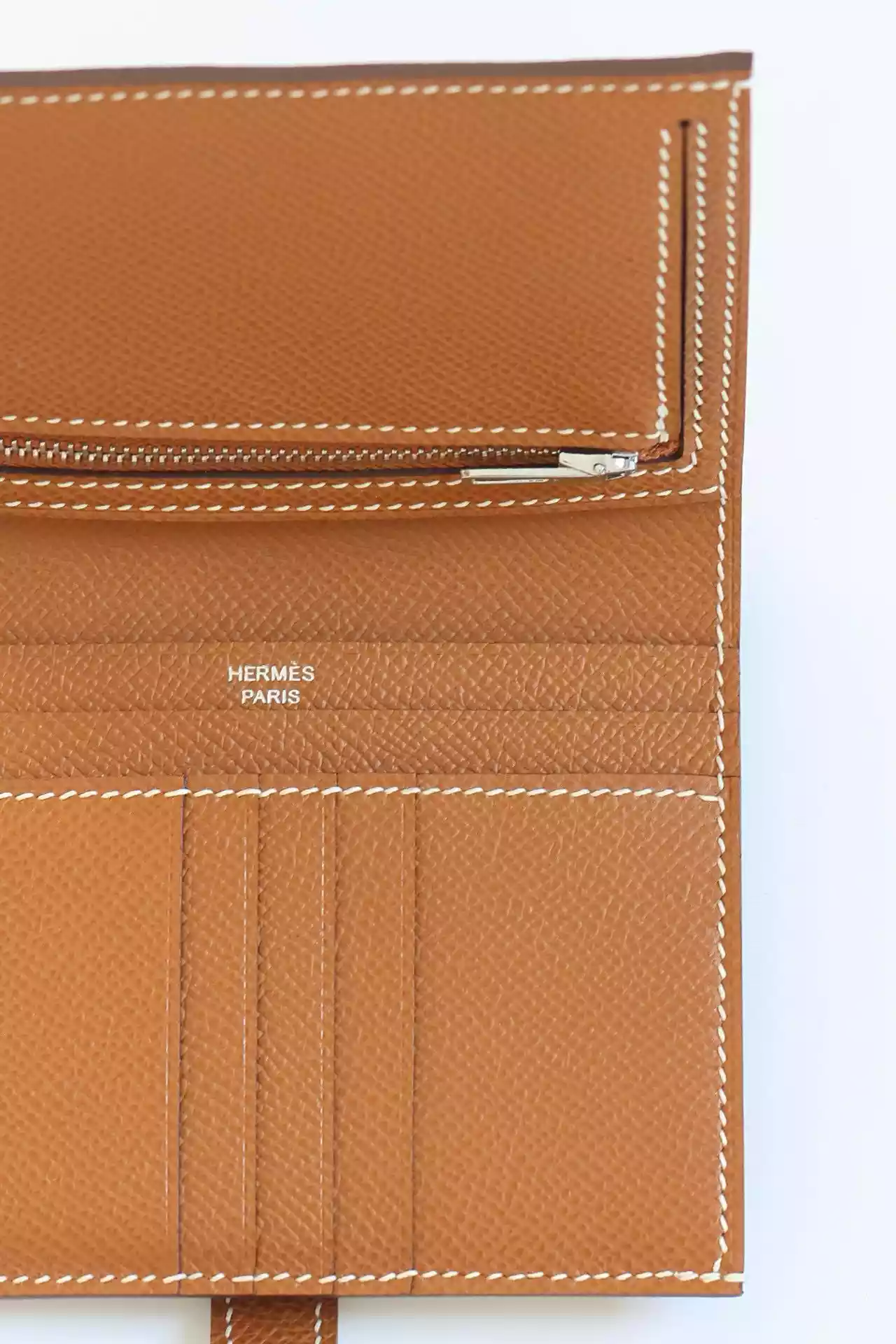 Hermes Bearn Compact Handmade Wallet in Gold Epsom Calfskin – HW152