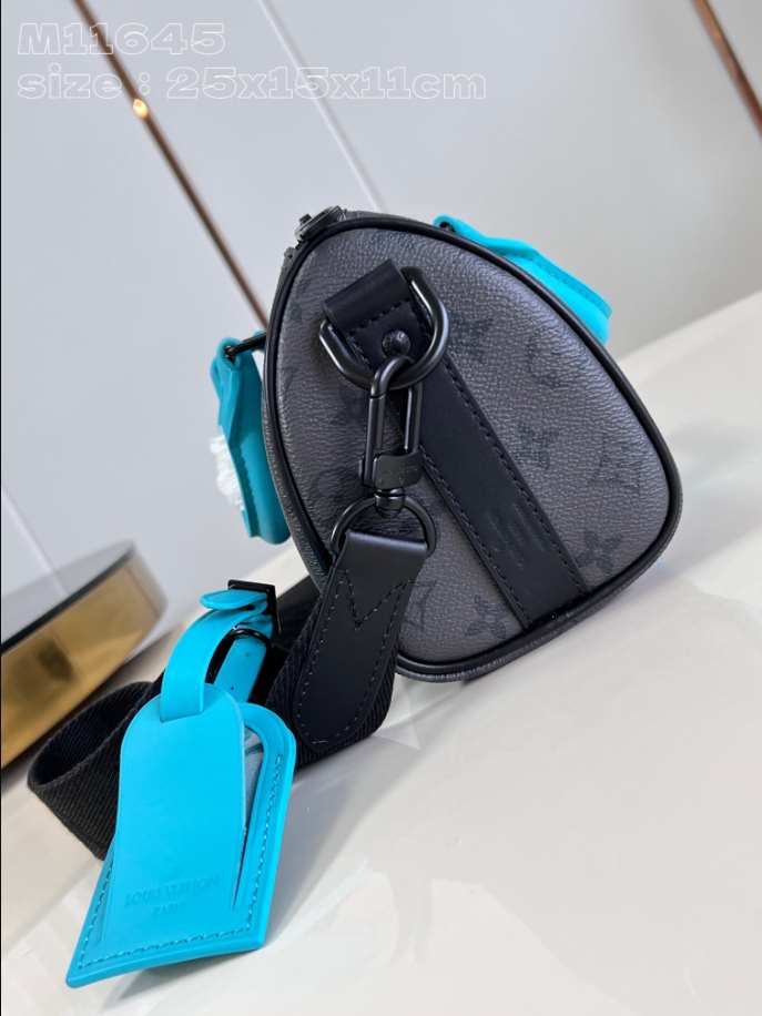 Louis Vuitton Keepall Bandoulière 25 Bag Blue – LW131