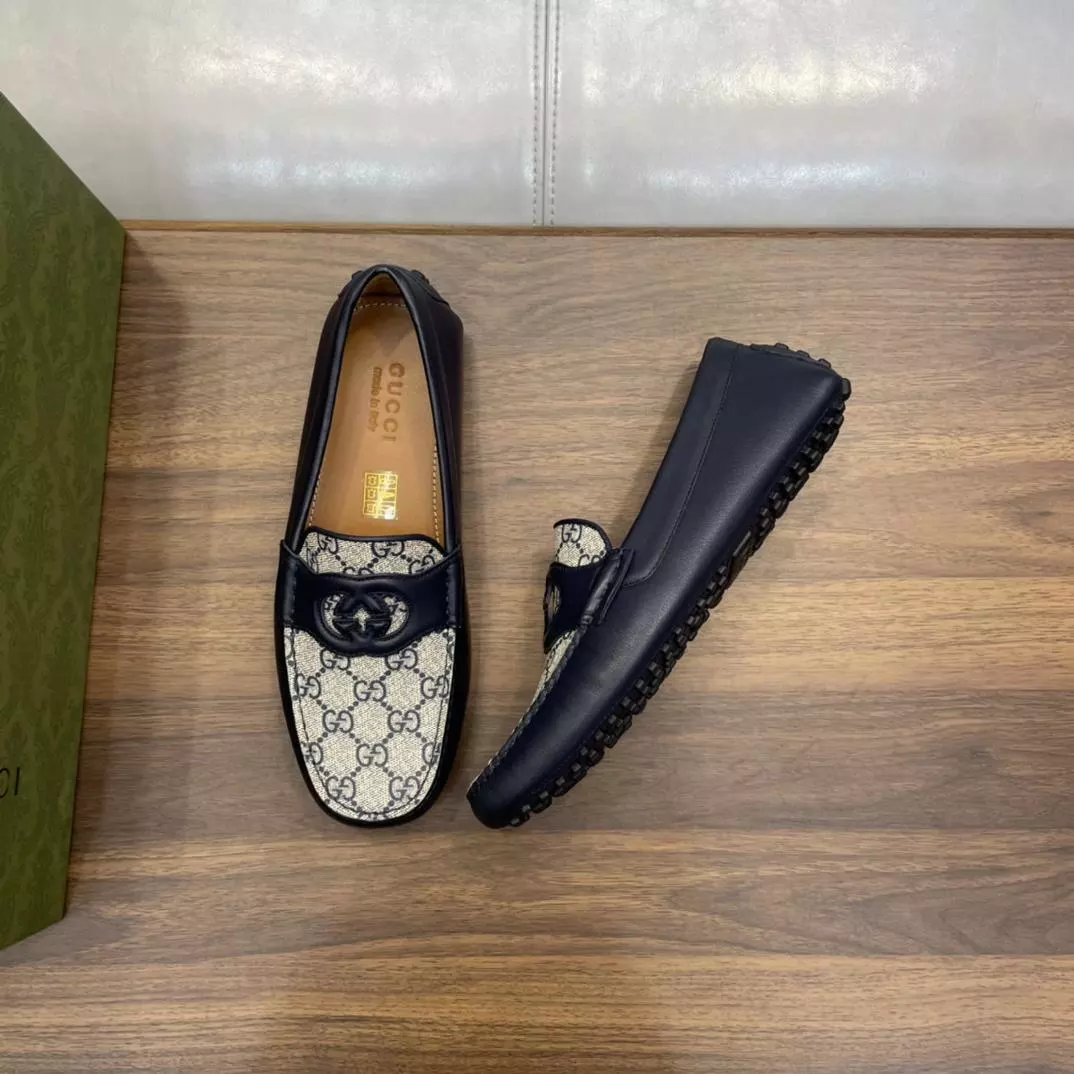 MEN’S INTERLOCKING G DRIVER BLUE LEATHER – GL108