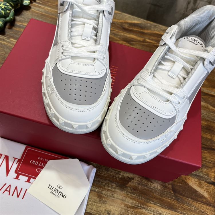 VALENTINO FREEDOTS LOW-TOP SNEAKER IN CALFSKIN – VN005