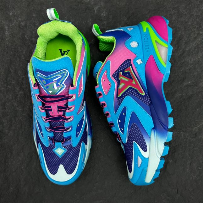 LOUIS VUITTON RUNNER TATIC BLUE – LVS170