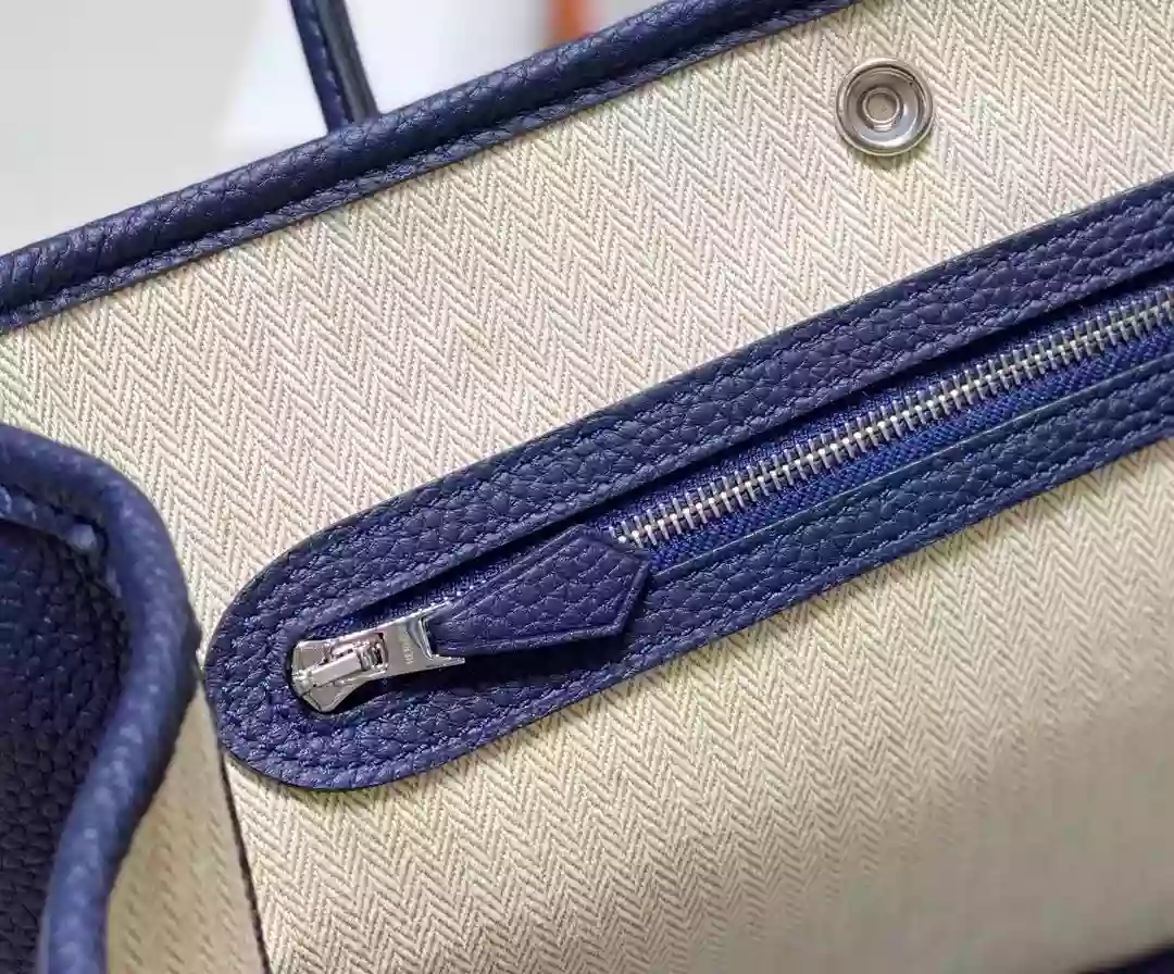 Hermes Garden Party 30 Bag In Blue Saphir Taurillon Leather – HW071