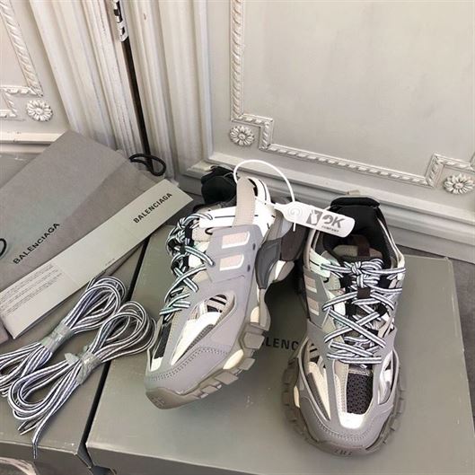 BALENCIAGA TRACK 3 SNEAKERS – BLA040