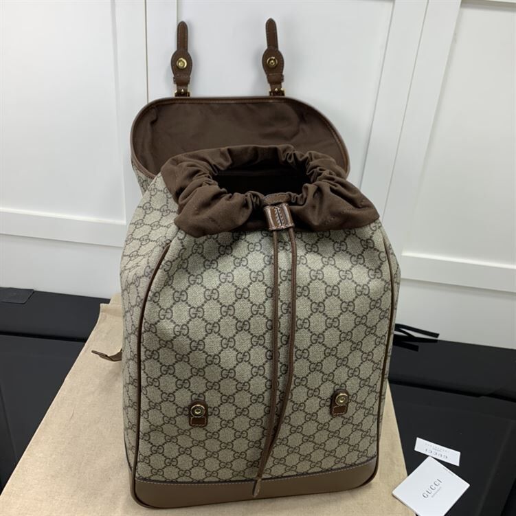 GUCCI MEDIUM BACKPACK WITH INTERLOCKING G – BG025