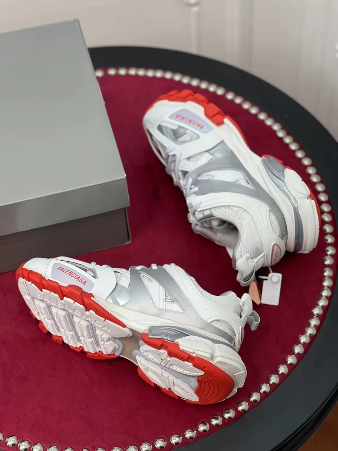 BALENCIAGA TRACK SNEAKER – BLA139