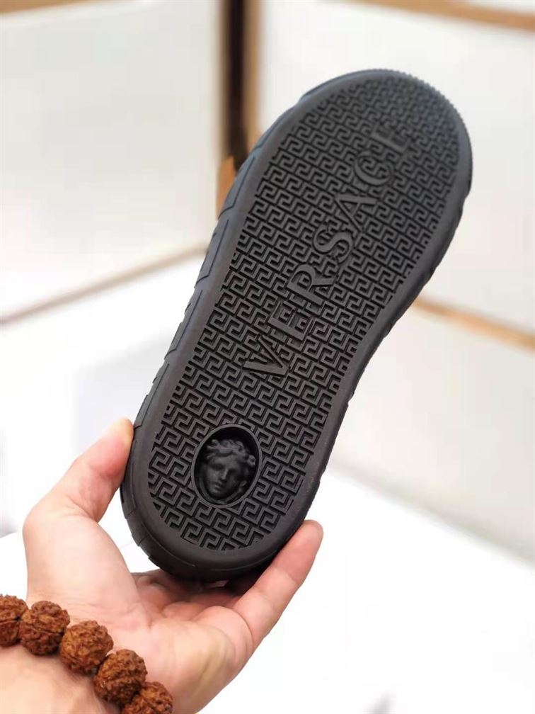 VERSACE GRECA LOGO SNEAKERS – VSS011