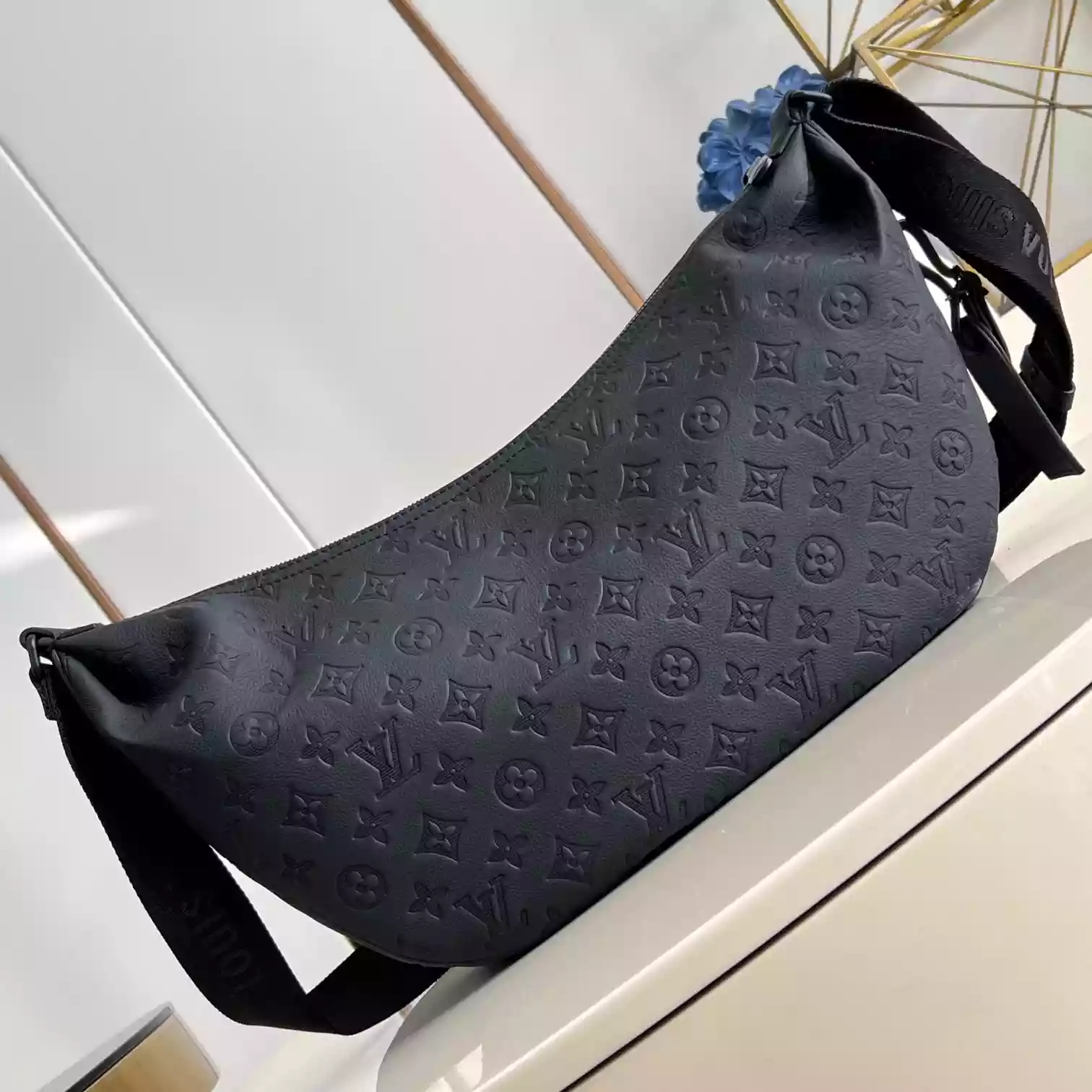 HOBO HAMAC BAG BLACK MONOGRAM SHADOW M12850 – LW420