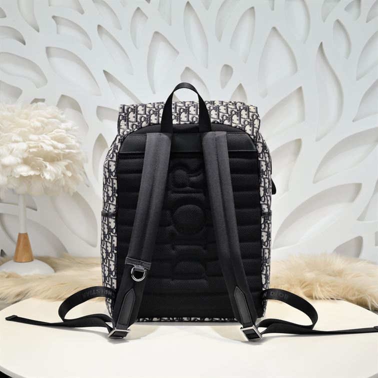 DIOR EXPLORER BACKPACK BEIGE AND BLACK OBLIQUE JACQUARD – DIO021