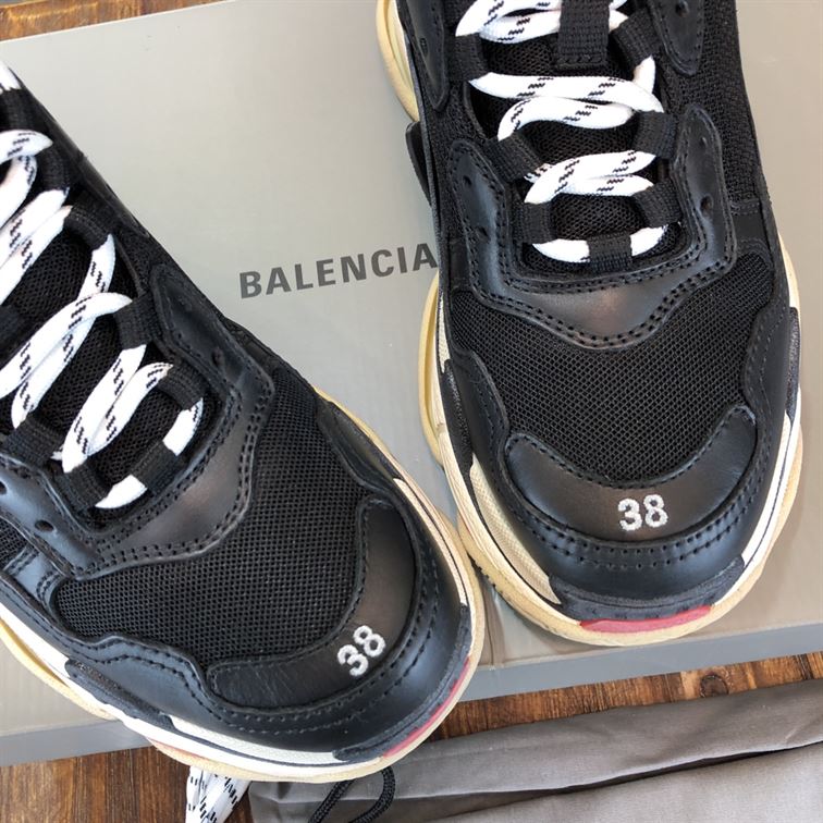 BALENCIAGA TRIPLE S IN BLACK – BLA028