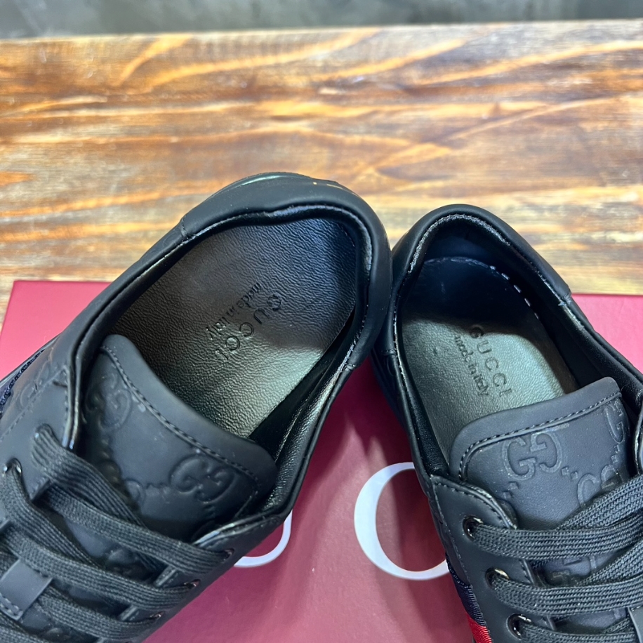 Gucci ACE Black and Red Web Sneaker – GCC170