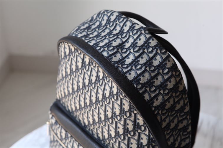 DIOR RIDER BACKPACK BEIGE AND BLACK DIOR OBLIQUE JACQUARD – DIO028