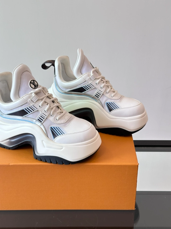 Louis Vuitton Archlight Sneaker – LVS215