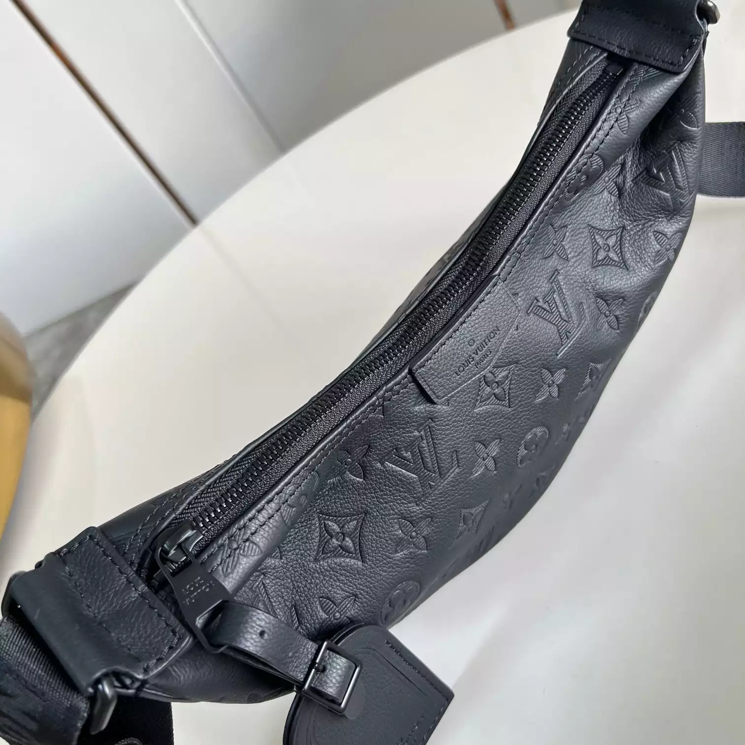 HAMAC BAG PM BLACK MONOGRAM SHADOW M12510 – LW419