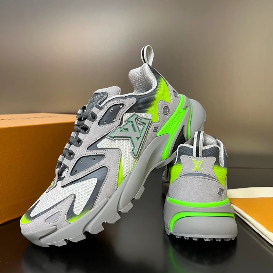 RUNNER TATIC SNEAKERS IN GREY AND GREEN – LVS236