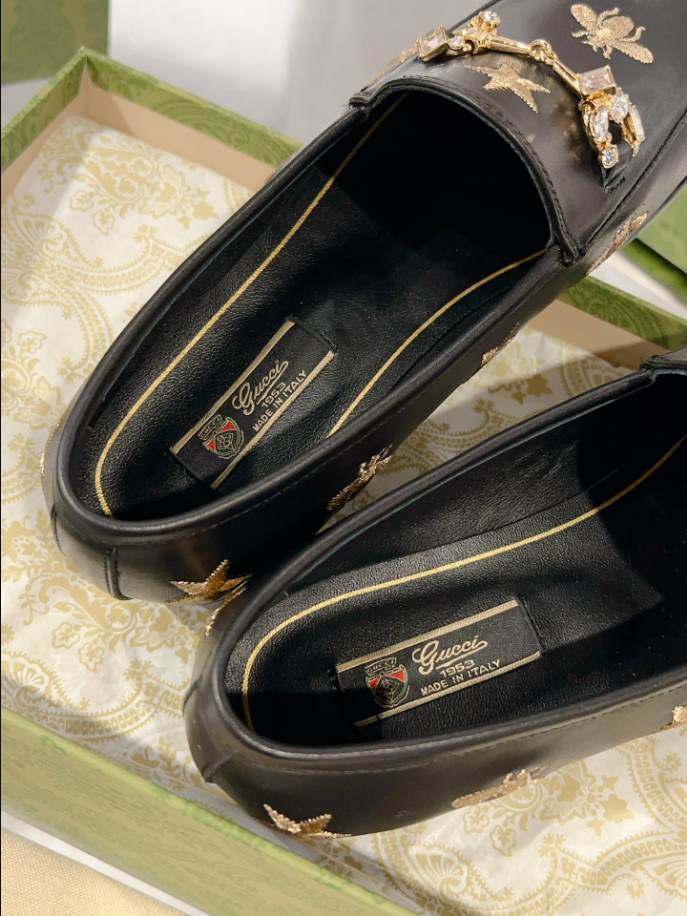 Gucci Jordaan Black Bee & Star Embroidered Leather Loafer – GL077