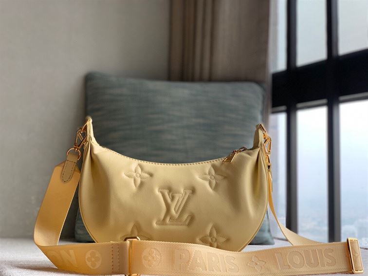 LOUIS VUITTON OVER THE MOON – LW008