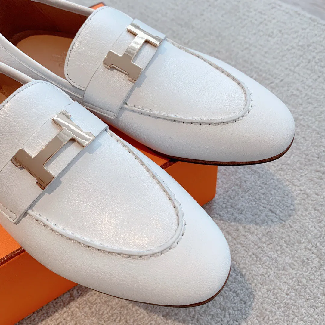 Hermes Women’s Paris Loafers in White Goatskin – HM077