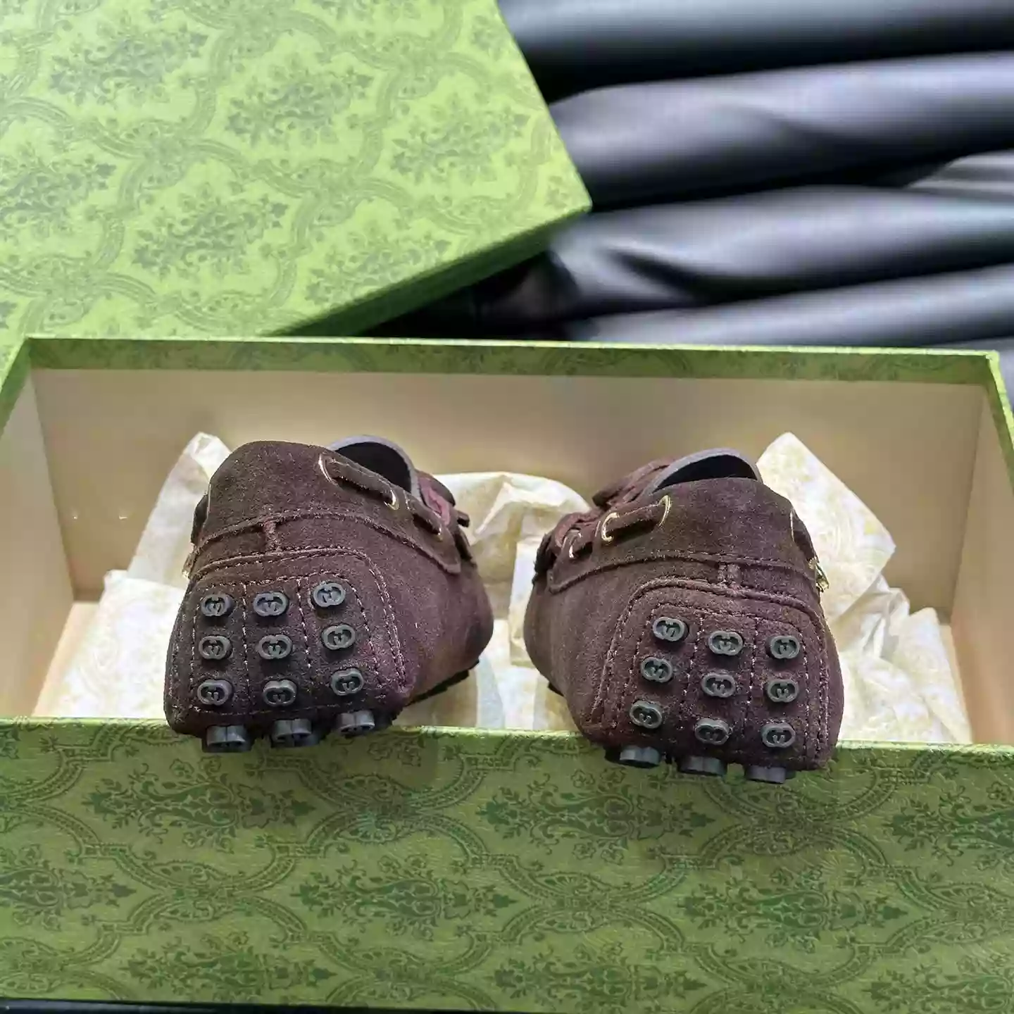 MEN’S DRIVER WITH INTERLOCKING G IN DARK BROWN – GL099