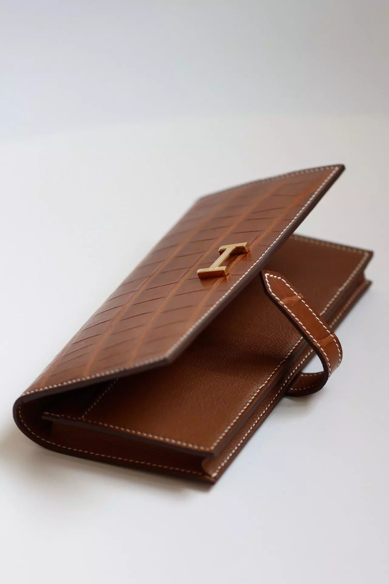 Hermes Bearn Long Wallet in Gold Matte Alligator Leather – HW164