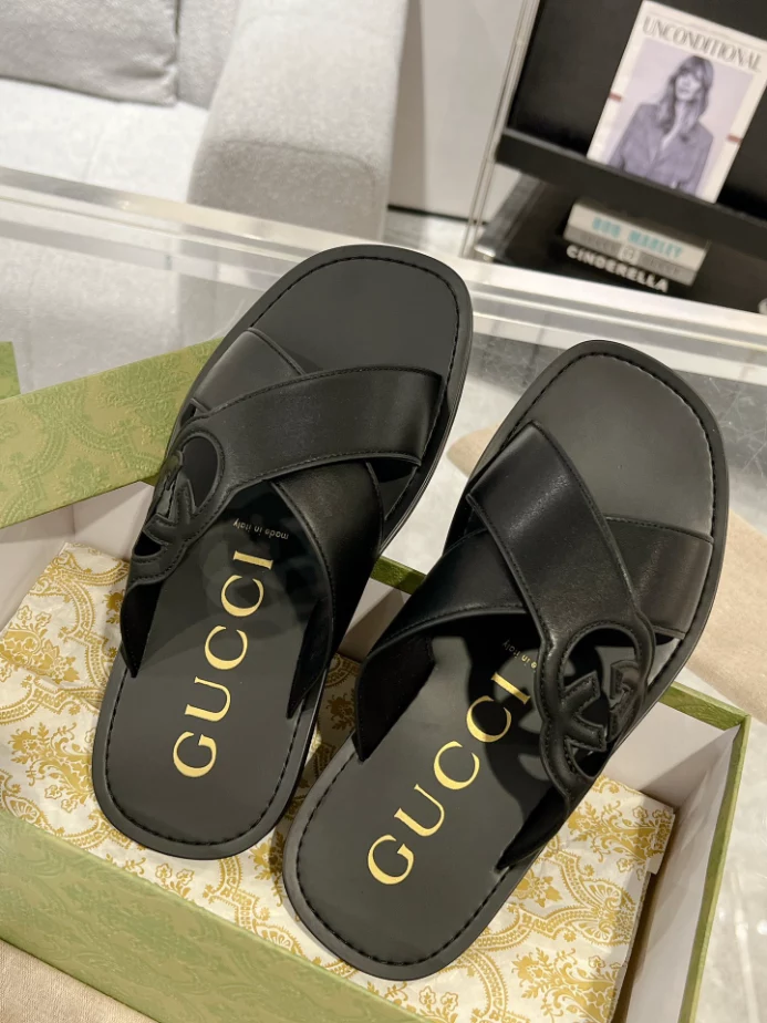 GUCCI MEN’S SLIDE SANDAL – GSL069