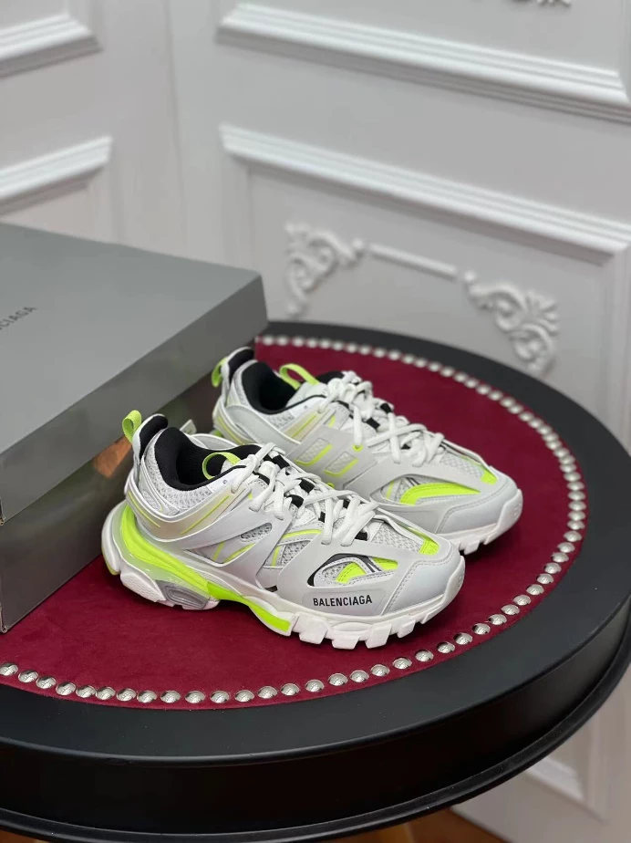 BALENCIAGA TRACK SNEAKER – BLA135