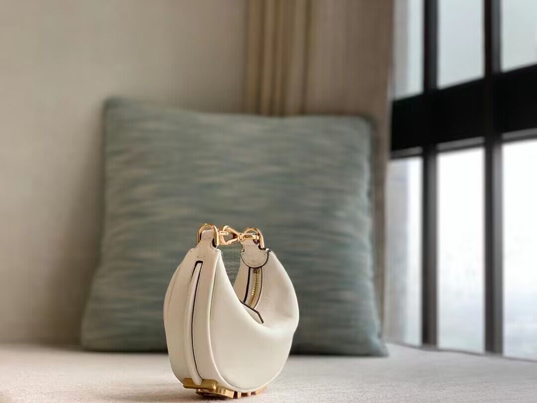 NANO FENDYGRAPHY WHITE LEATHER CHARM – F036