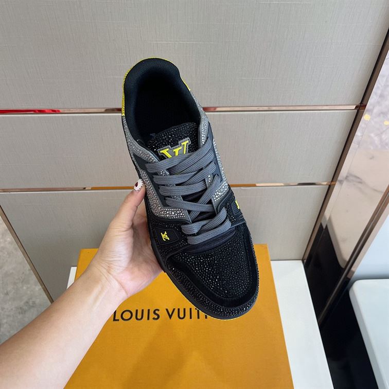 LOUIS VUITTON TRAINER SNEAKER – LVS039