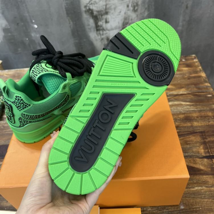 LOUIS VUITTON LVSK8 SNEAKER – LVS077