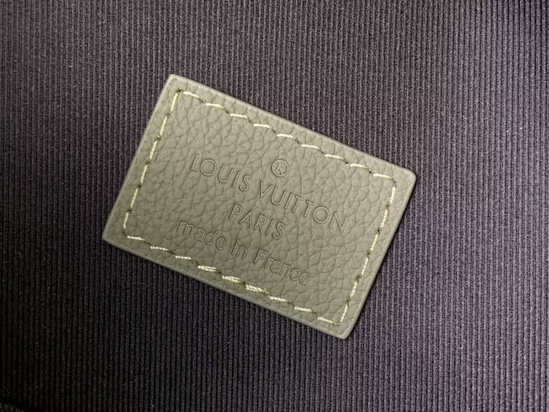 Louis Vuitton Discovery PM Backpack Olive Green Monogram Shadow Leather – LW148