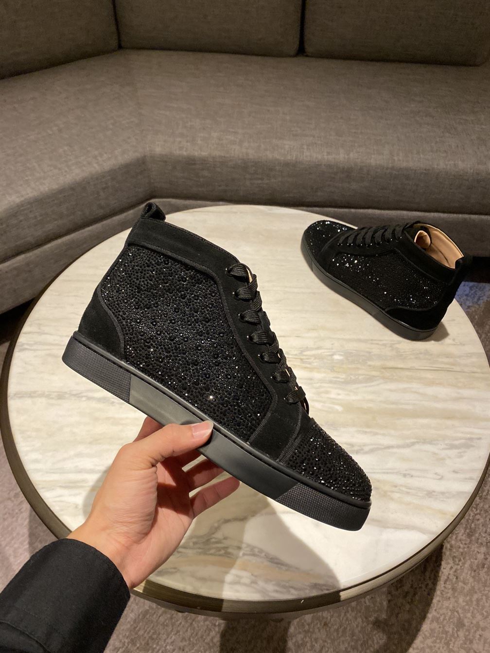 CHRISTIAN LOUBOUTIN HIGH TOP SNEAKER – CLS011