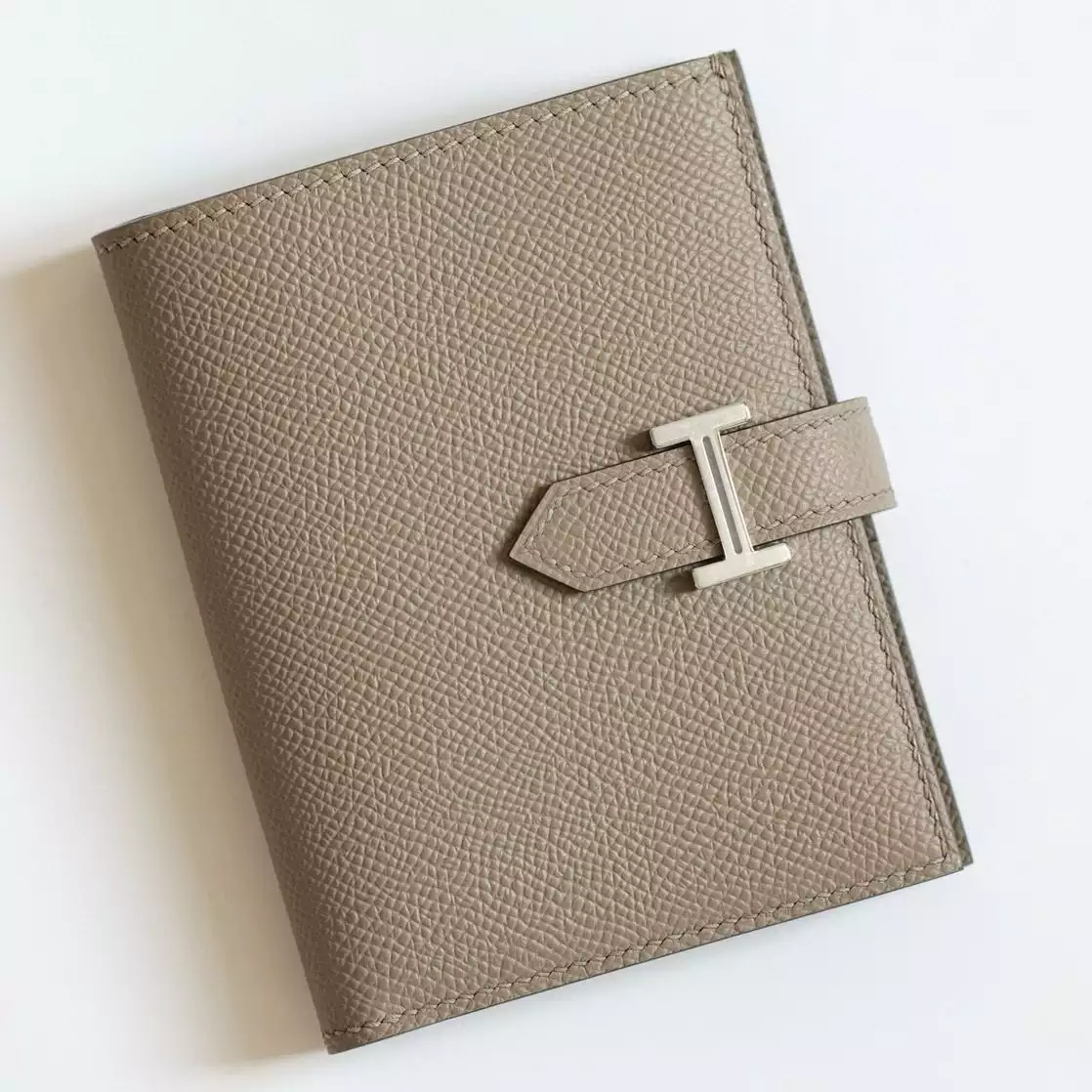 Hermes Bearn Compact Handmade Wallet in Gris Asphalt Epsom Calfskin – HW153