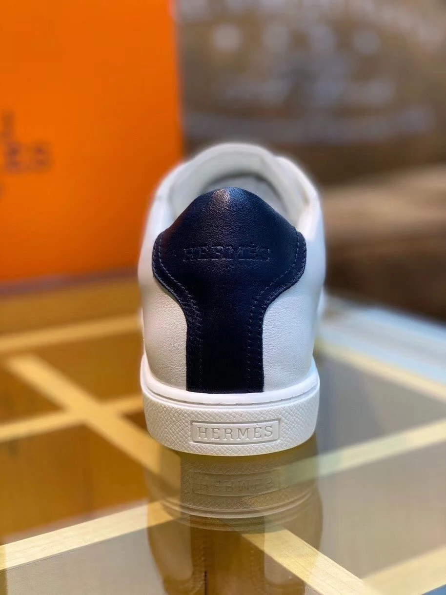 Hermes Men’s Avantage Sneakers In White/Blue Calfskin – HM060