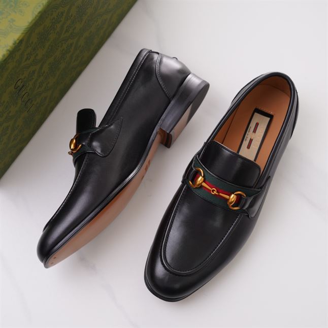 GUCCI BRIXTON WEB LOAFER IN LEATHER WITH HORSEBIT – GL013