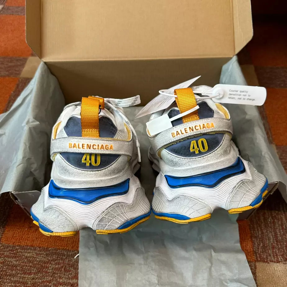 BALENCIAGA MEN’S CARGO SNEAKER – BLA105