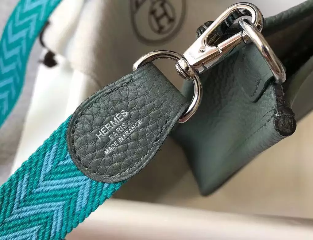 Hermes Evelyne III TPM Bag In Vert Amande Clemence Leather – HW047