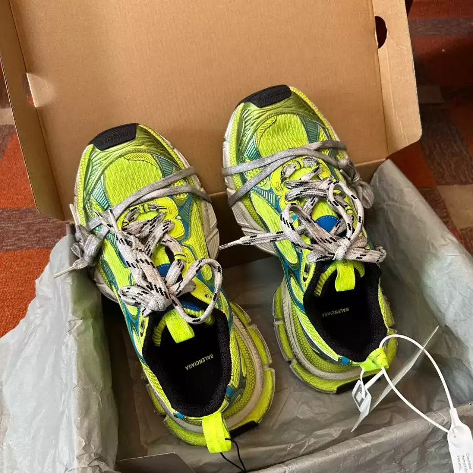 BALENCIAGA MEN’S 3XL SNEAKER – BLA112