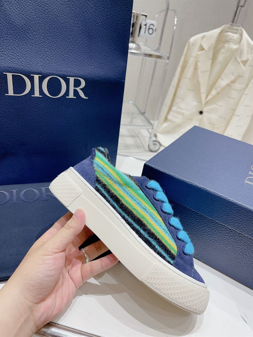 DIOR TEARS B33 SNEAKER LIMITED AND NUMBERED EDITION – DO135