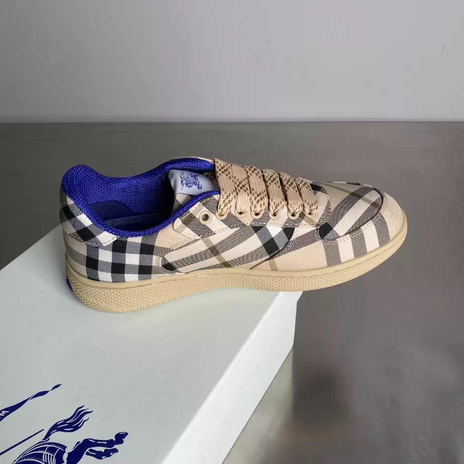 BURBERRY CHECK TERRACE SNEAKERS – BBR037